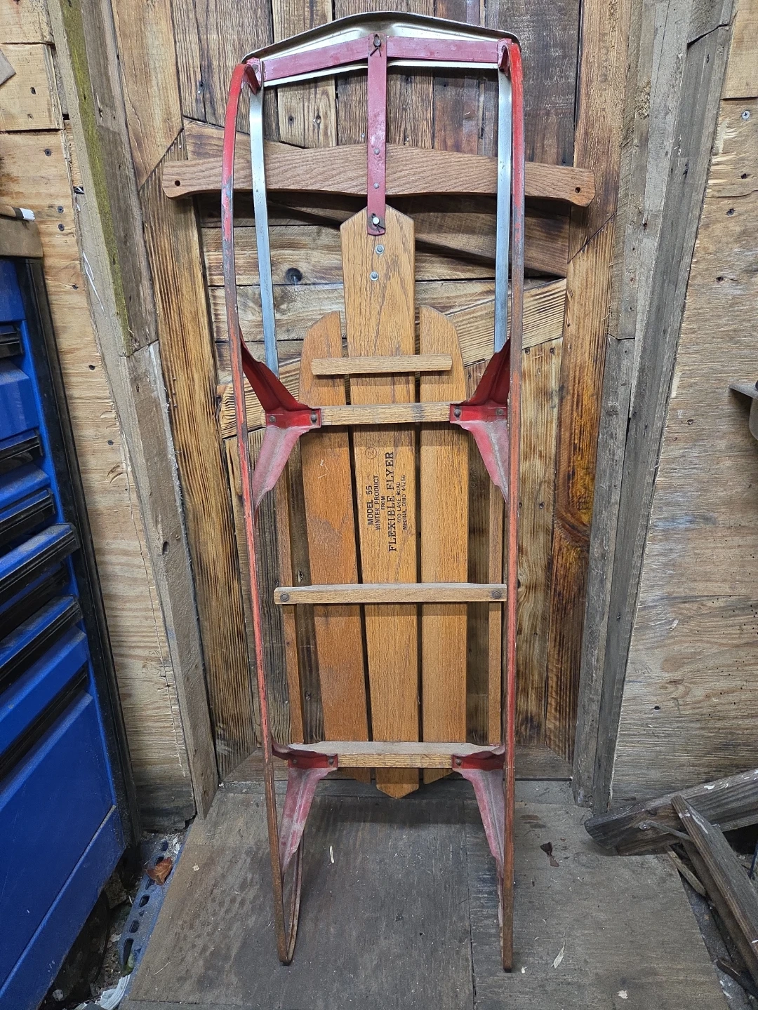 2 Vintage Sleds Flexible Flyer Model 55 & Model F048 - photo 3
