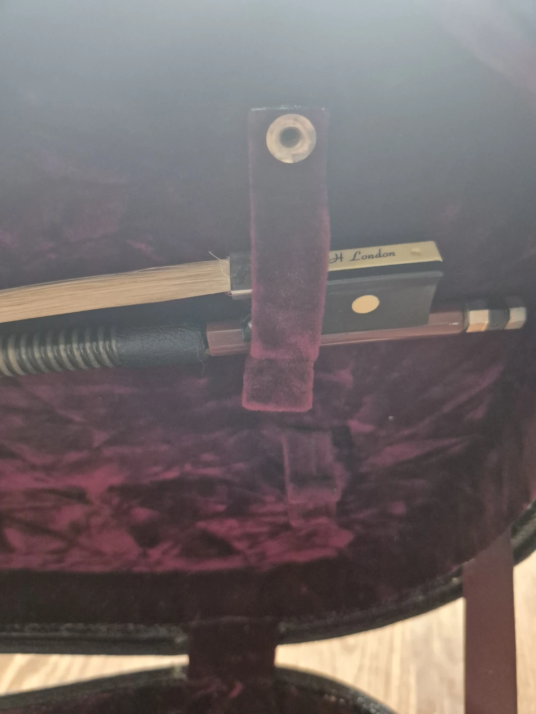 4/4 Violin with Case and H London Bow - photo 5