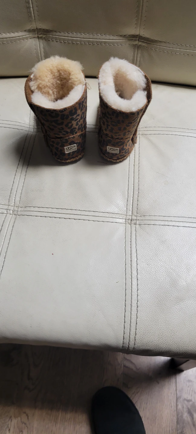 UGG Infant Leopard Print Bootssz 4/5 - photo 4