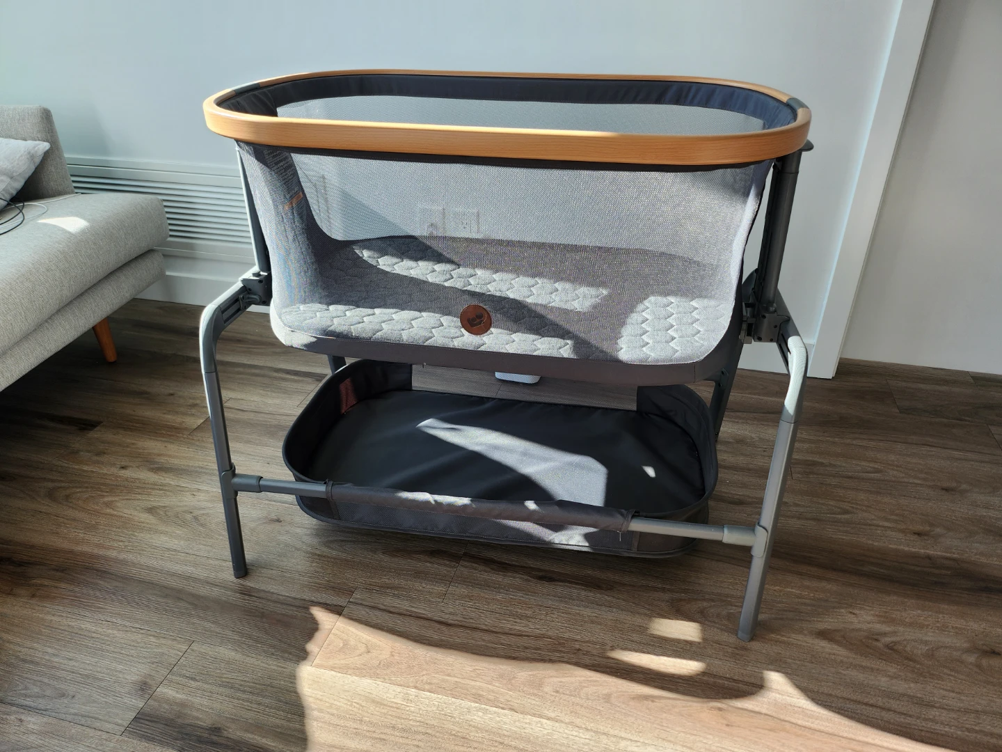 Maxi-Cosi Lora Bedside Bassinet