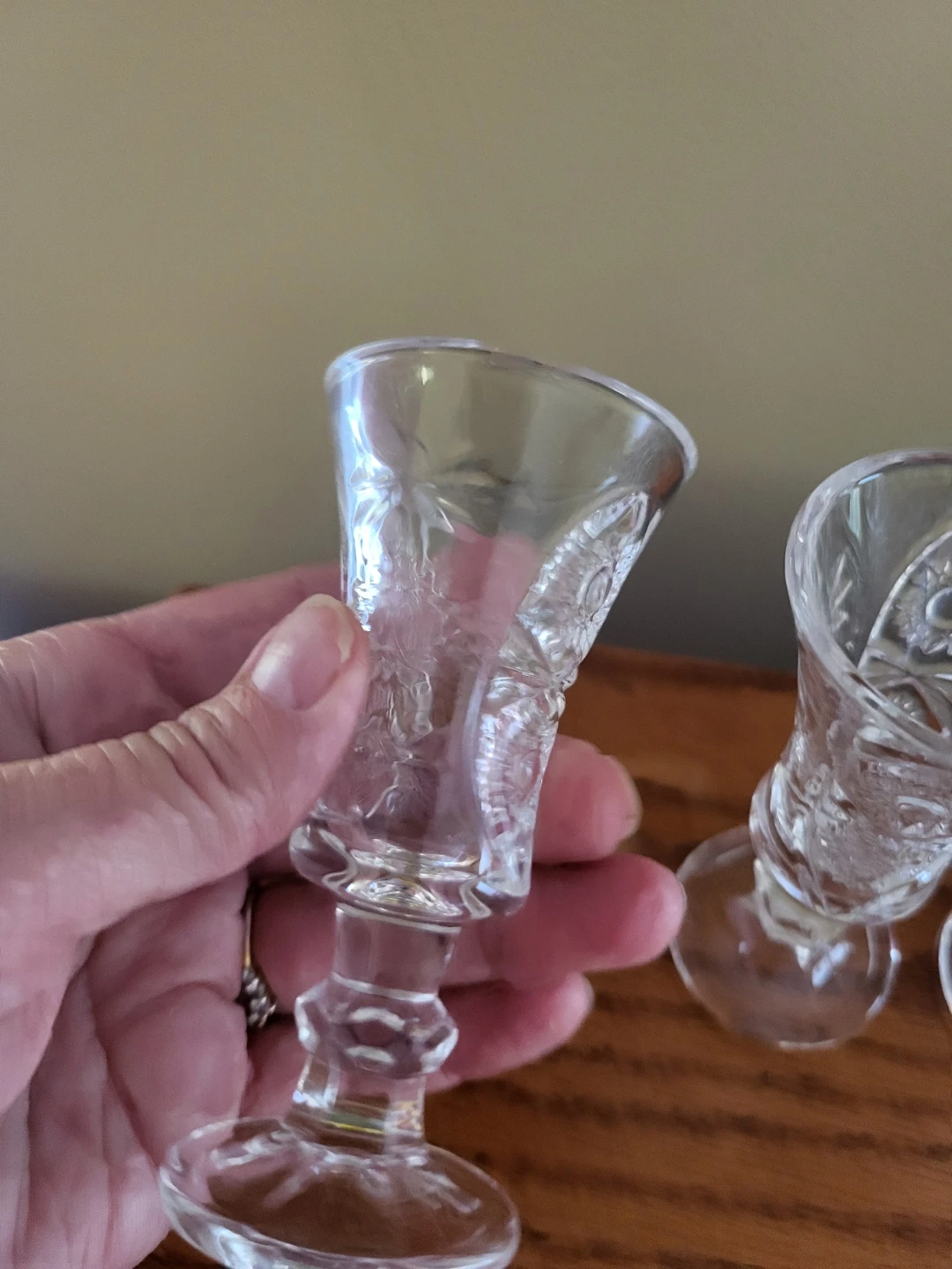 Set of 4 Vintage Clear Glass Cordial Glasses - photo 4