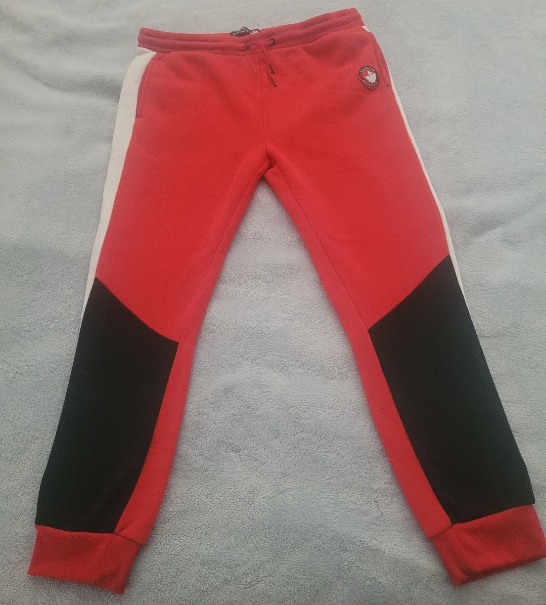 Canada Weather Gear Sweatpants Red/Black/White