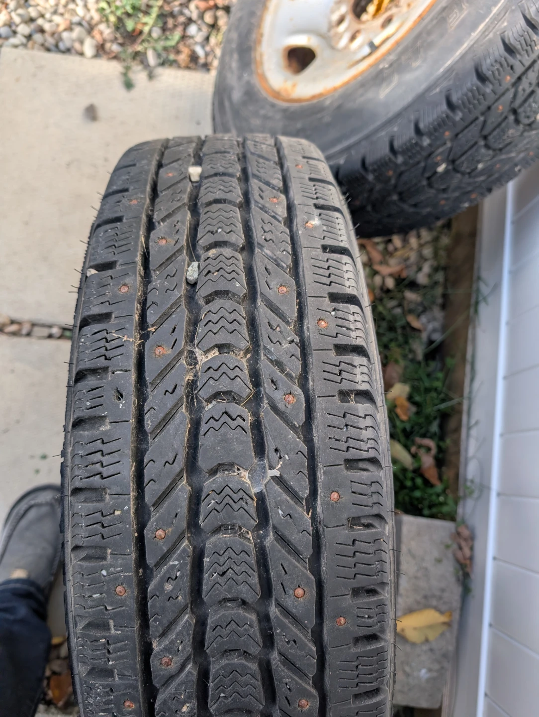 Set of 4 Winterforce LT Tires with Steel Rims - photo 3