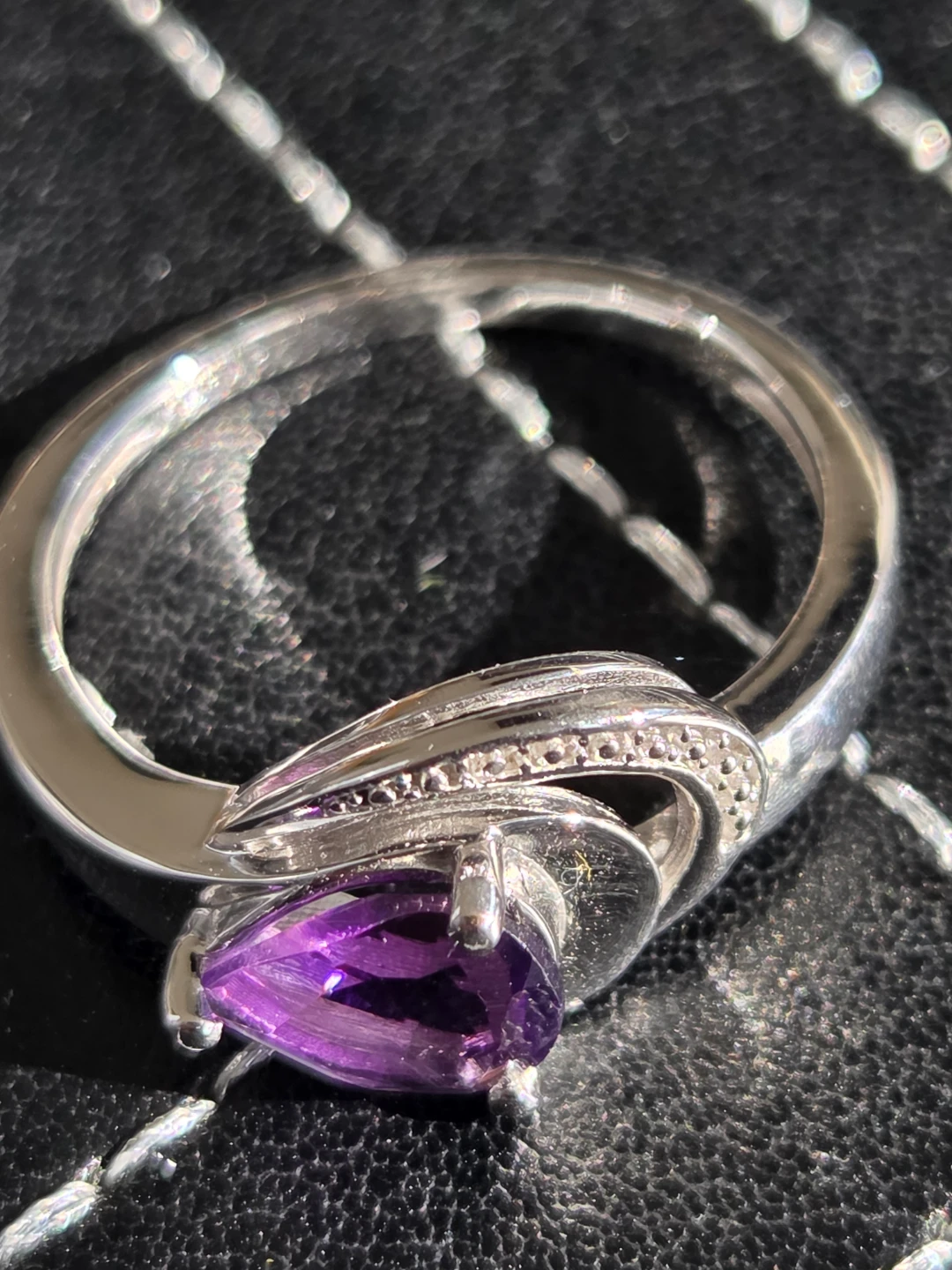 Silver 2.8g  Ring with Amethyst CZ size 8.5