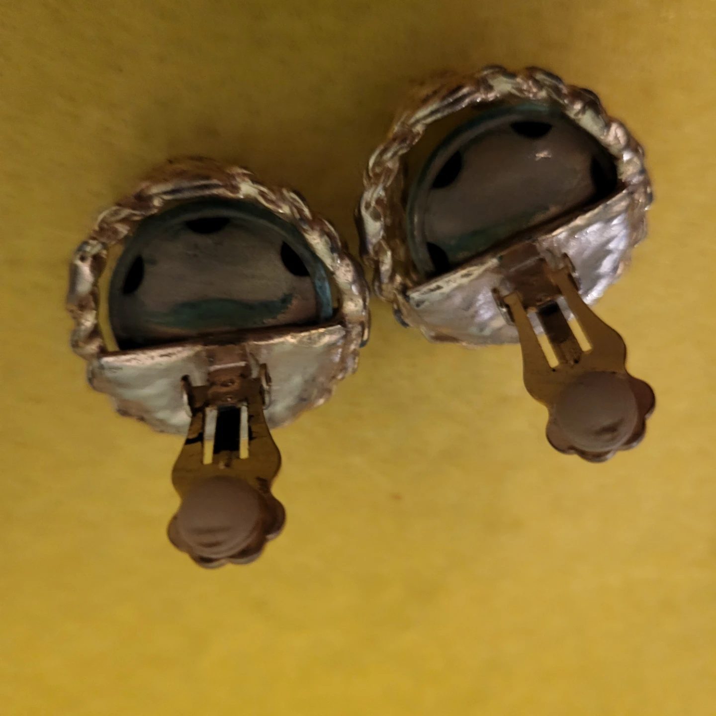 Vintage Green Bead Clip-On Earrings - photo 2
