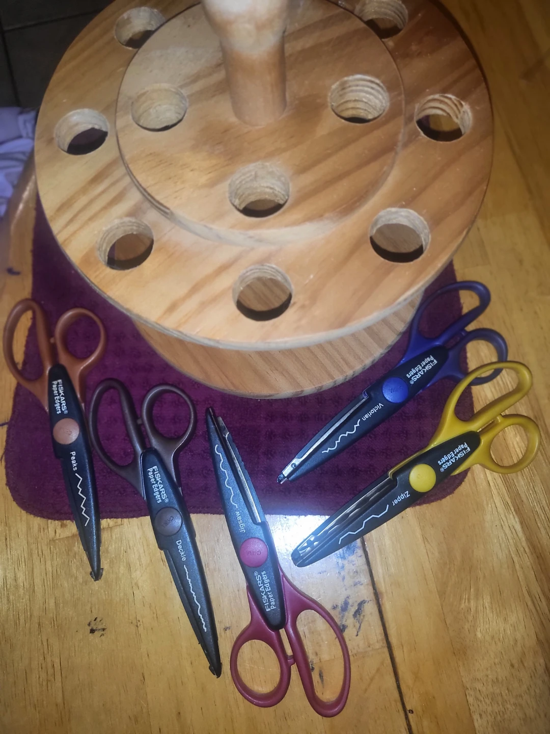 Fiskars Paper Edgers with Wooden Rotating Stand - photo 2