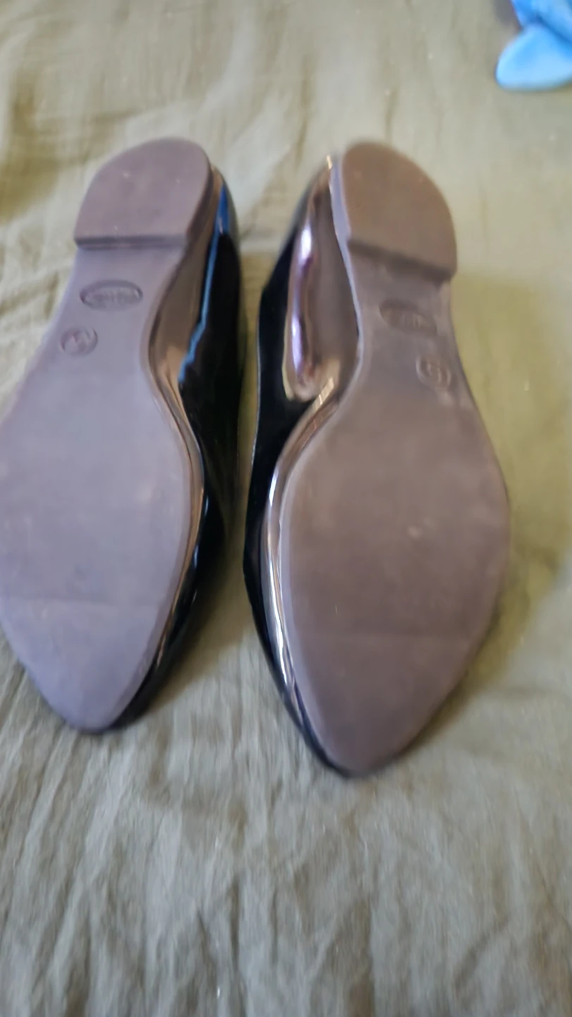 Stevies Black Heart Flats - photo 2