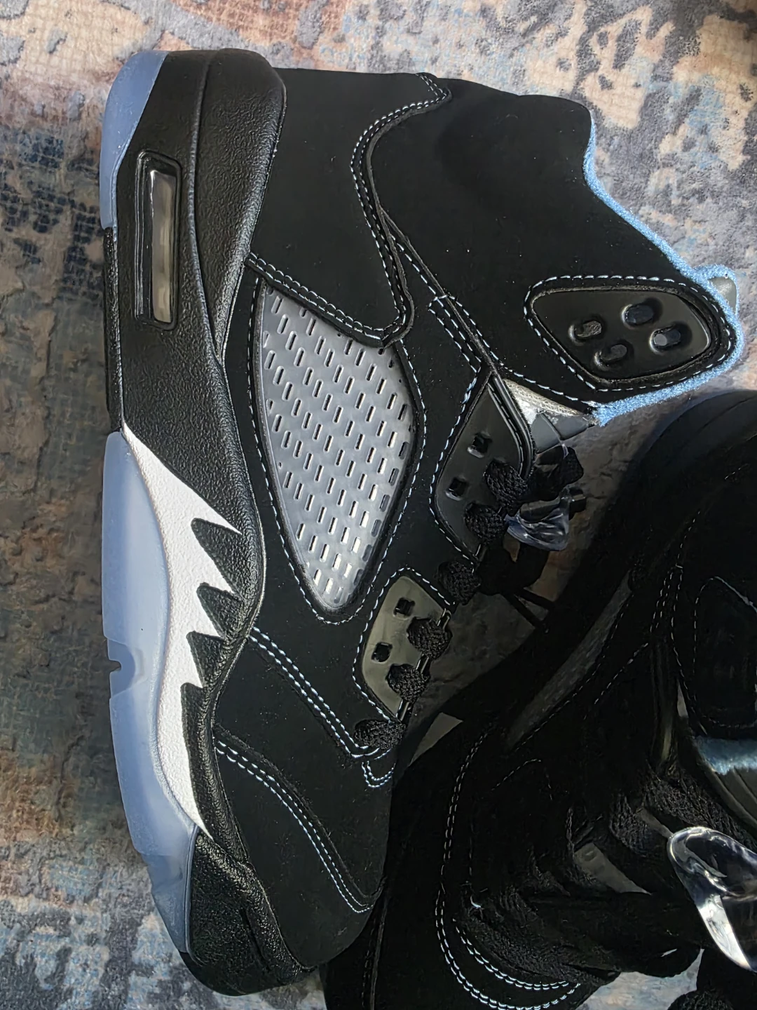 Air Jordan 5 Retro Black/University Blue - photo 2