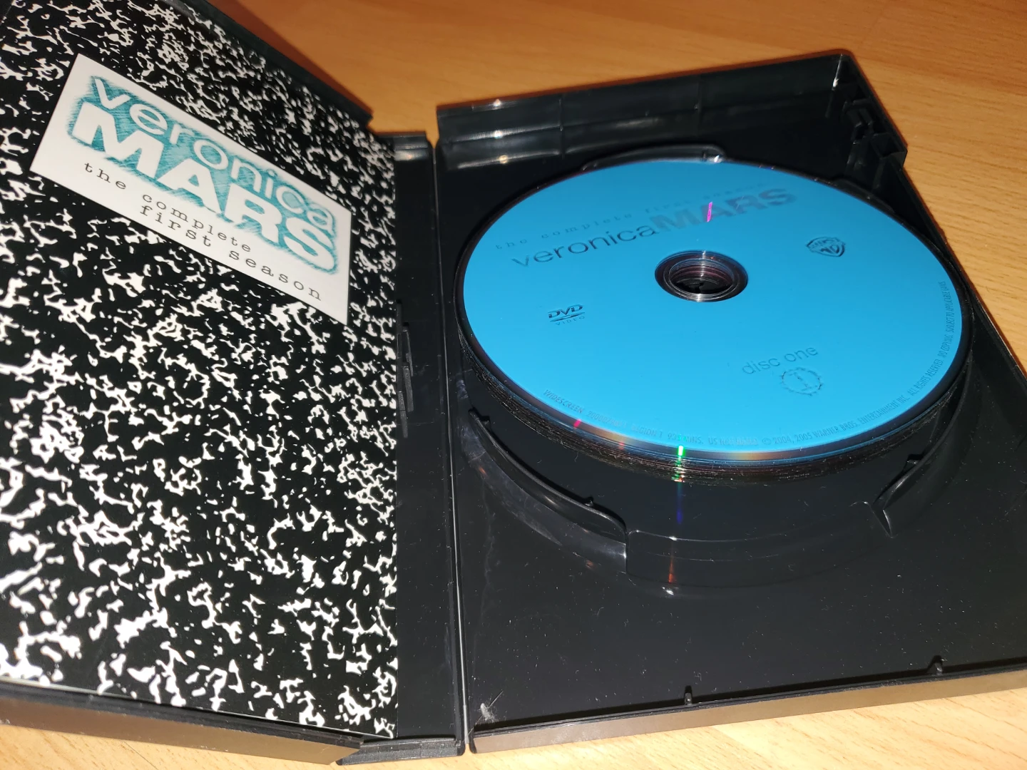 Veronica Mars: The Complete First and Second Seasons on DVD - photo 5