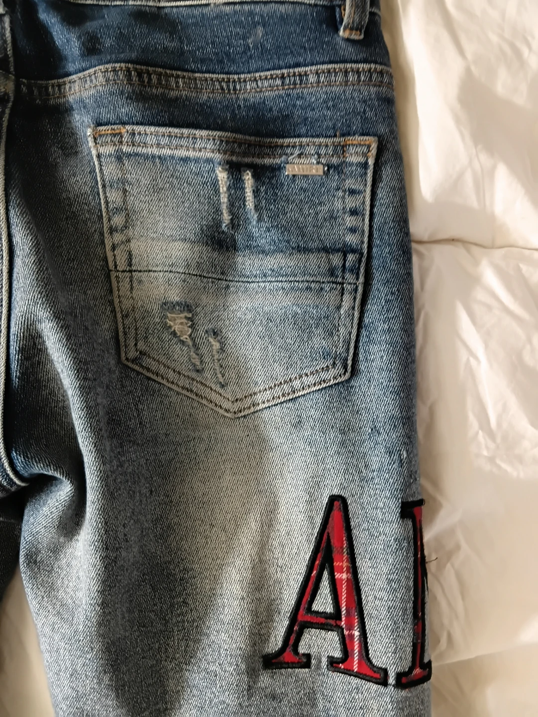Amiri Distressed Denim Jeans - photo 3