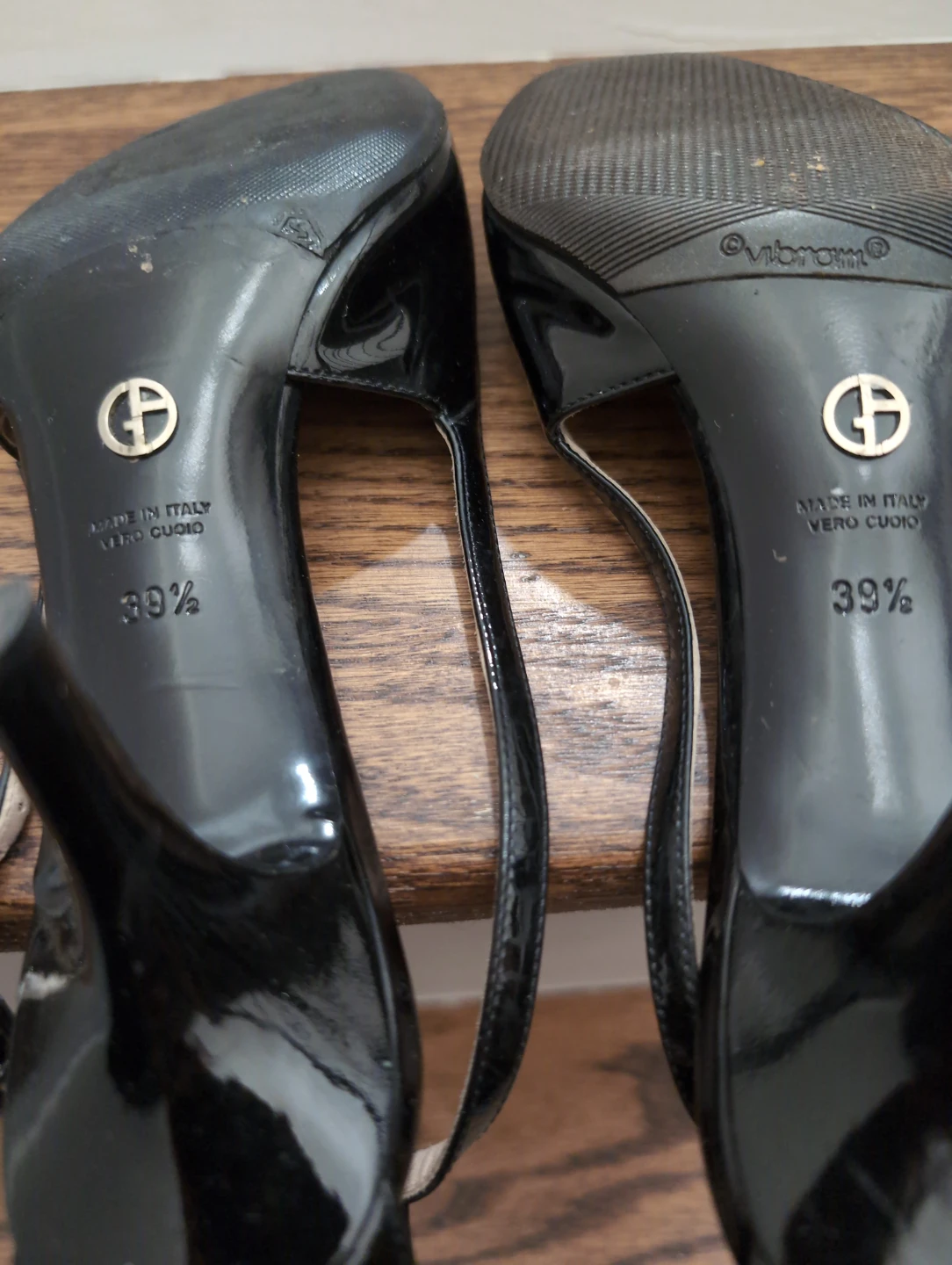 Giorgio Armani Black Patent Slingback Heels - photo 2