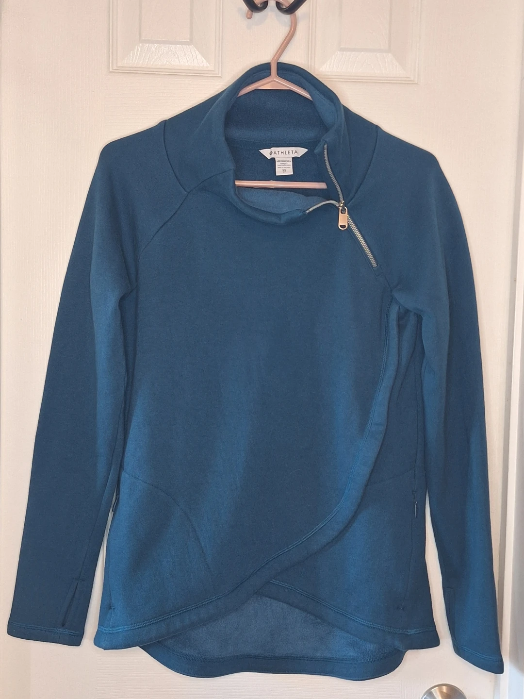 Athleta Cozy Karma Asym Pullover