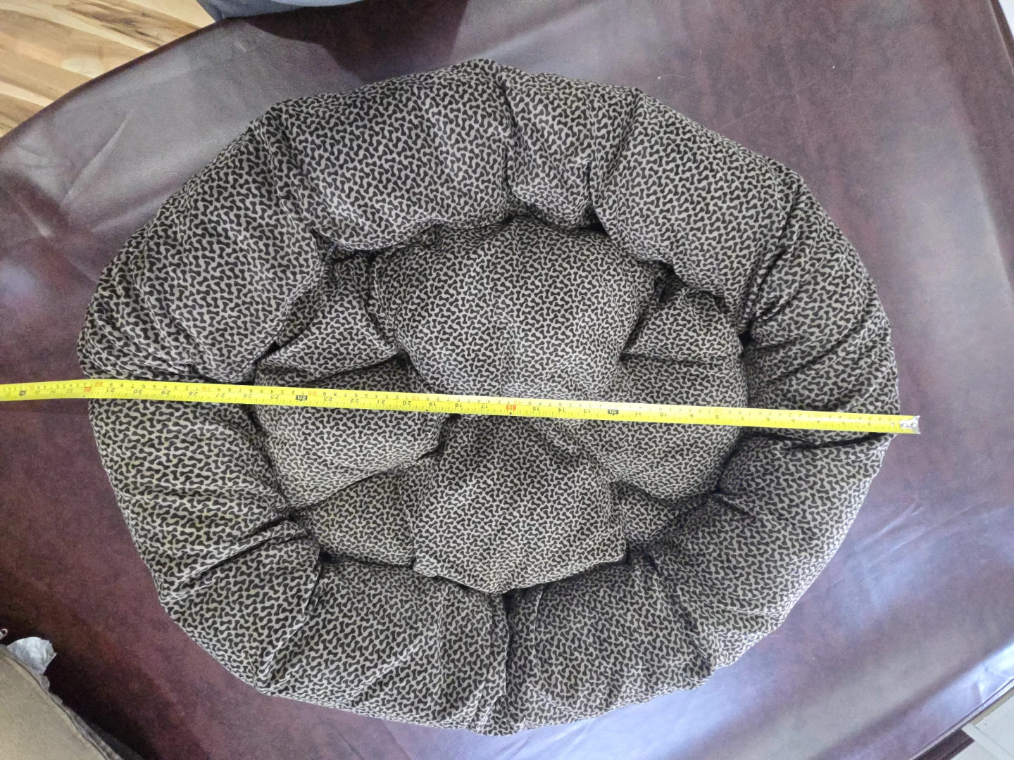 Super comfy dog beds, fit up to medium dogs. Choice of 2 styles. - photo 2