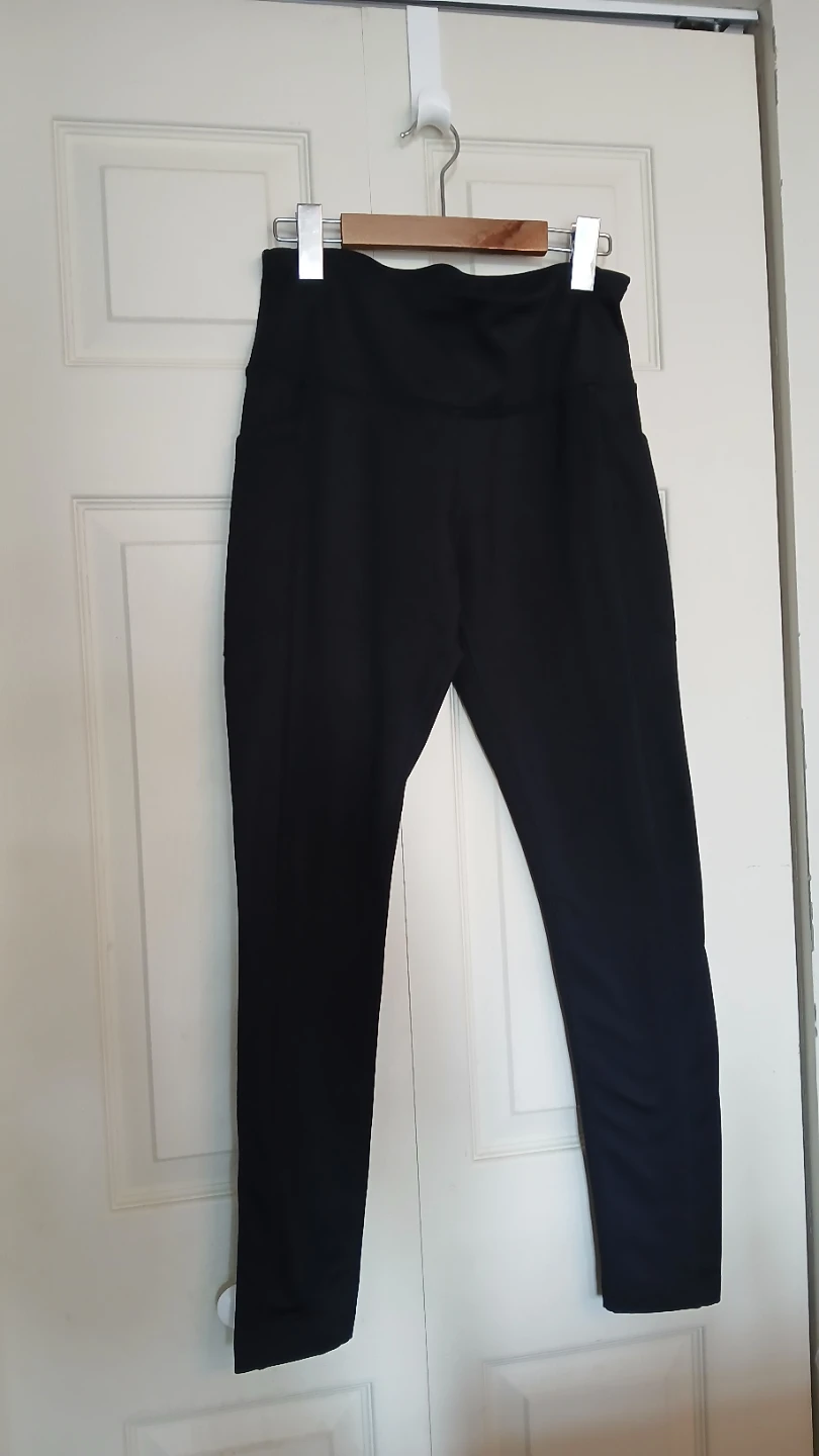 Mondetta black leggings, size small (S)