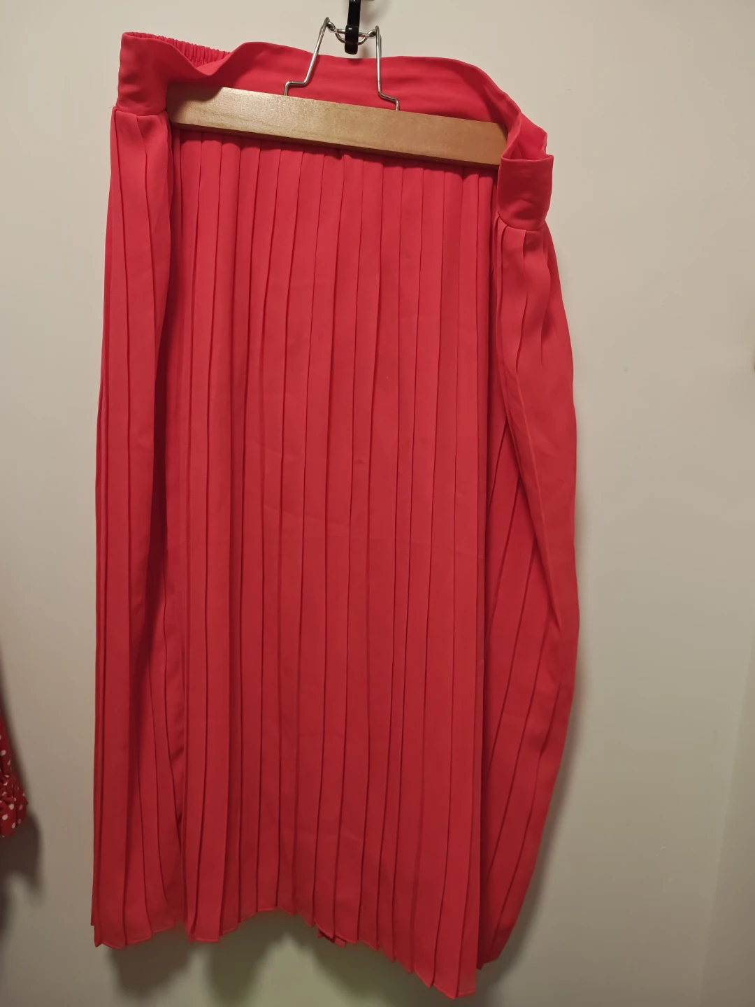 Bannana Republic Neon Pink Pleated Midi Skirt