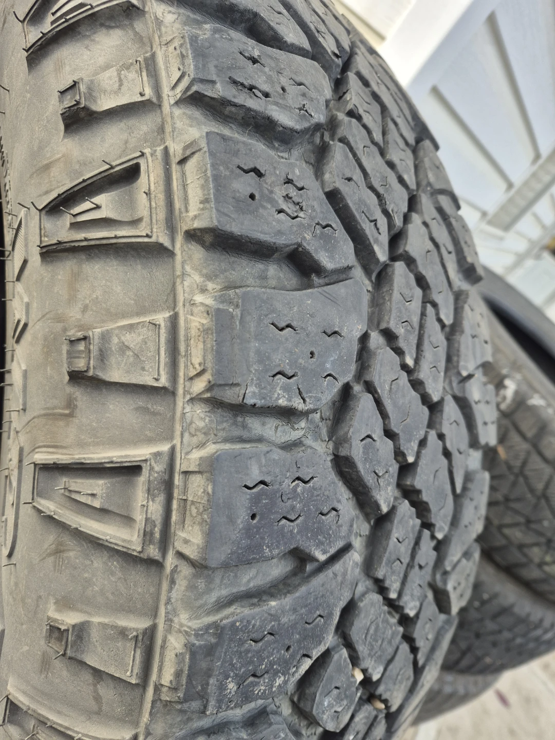 Lt275/65r20 Set of 4 All-Terrain Tires - photo 3
