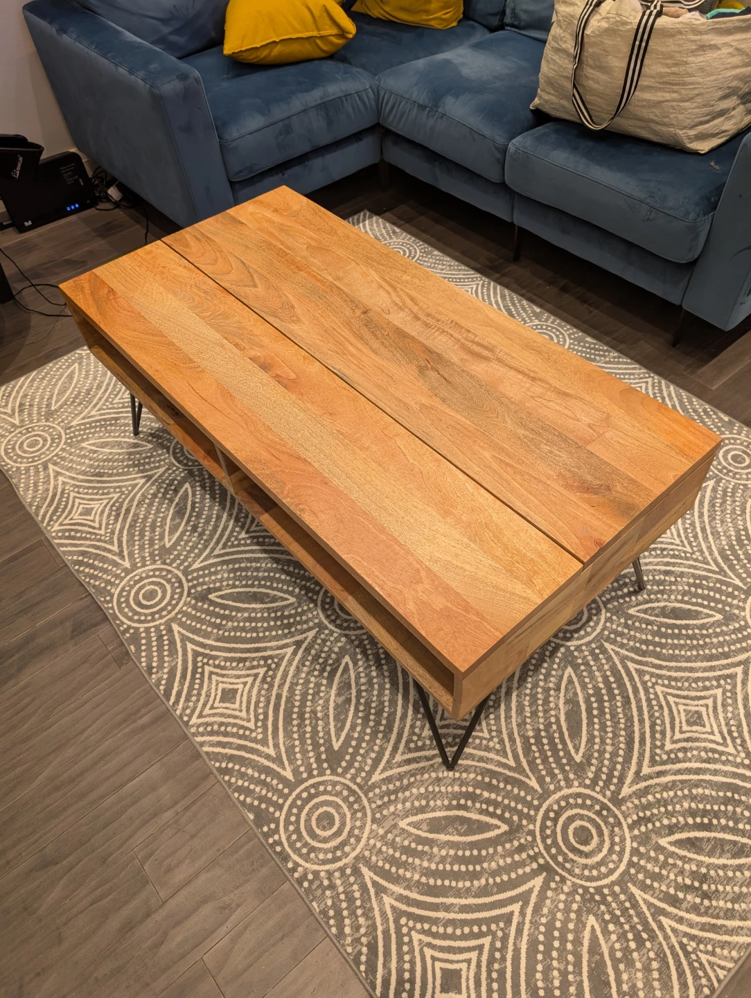 Solid Wood Pop-Up Coffee Table