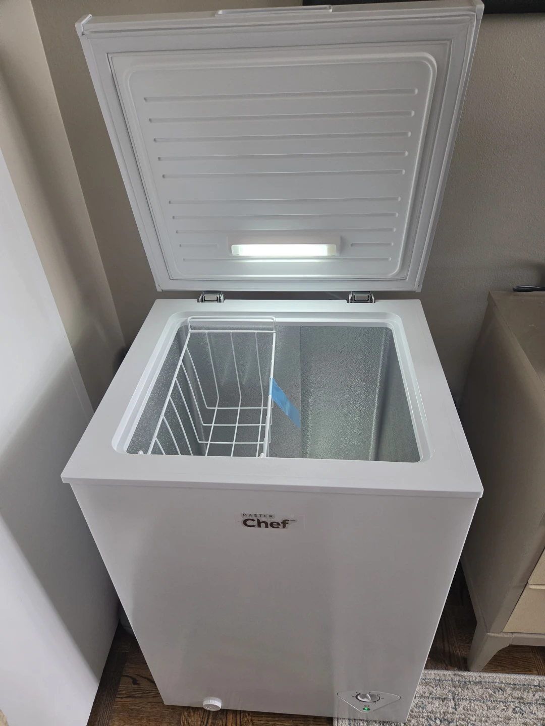Master Chef Chest Freezer - photo 3