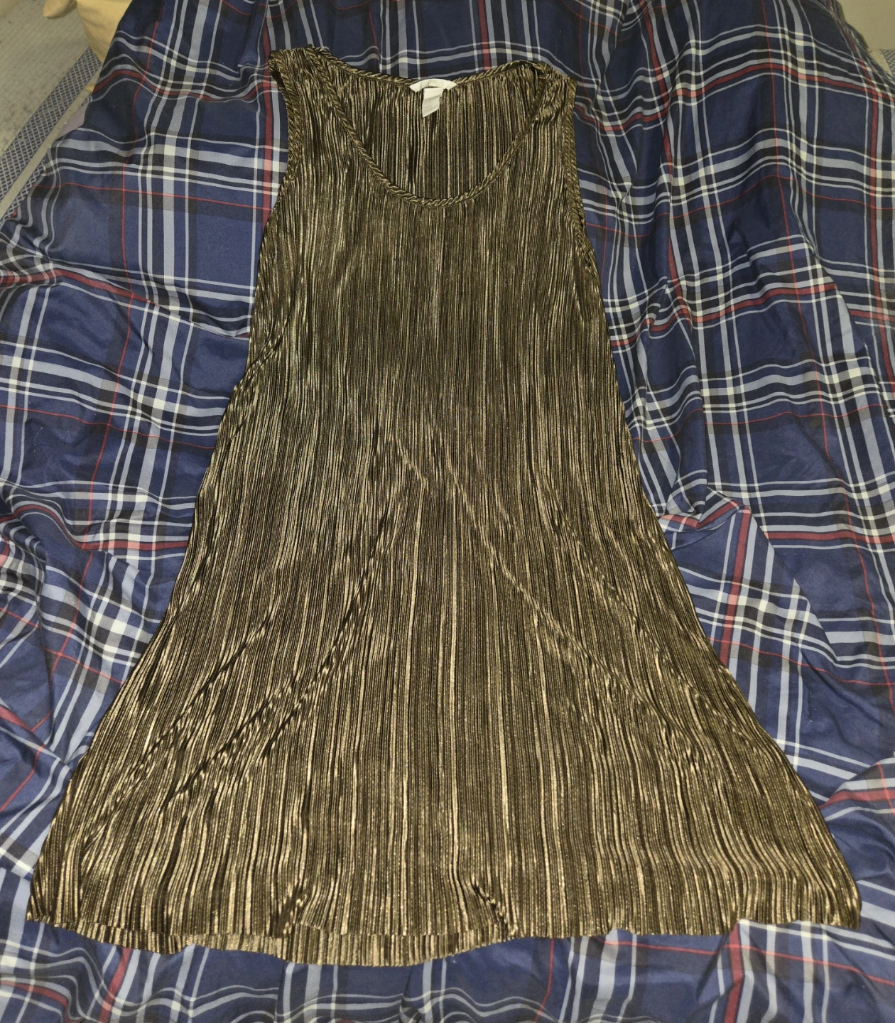 H&M Grikle-Pleating Stretch Dress in a Women's S