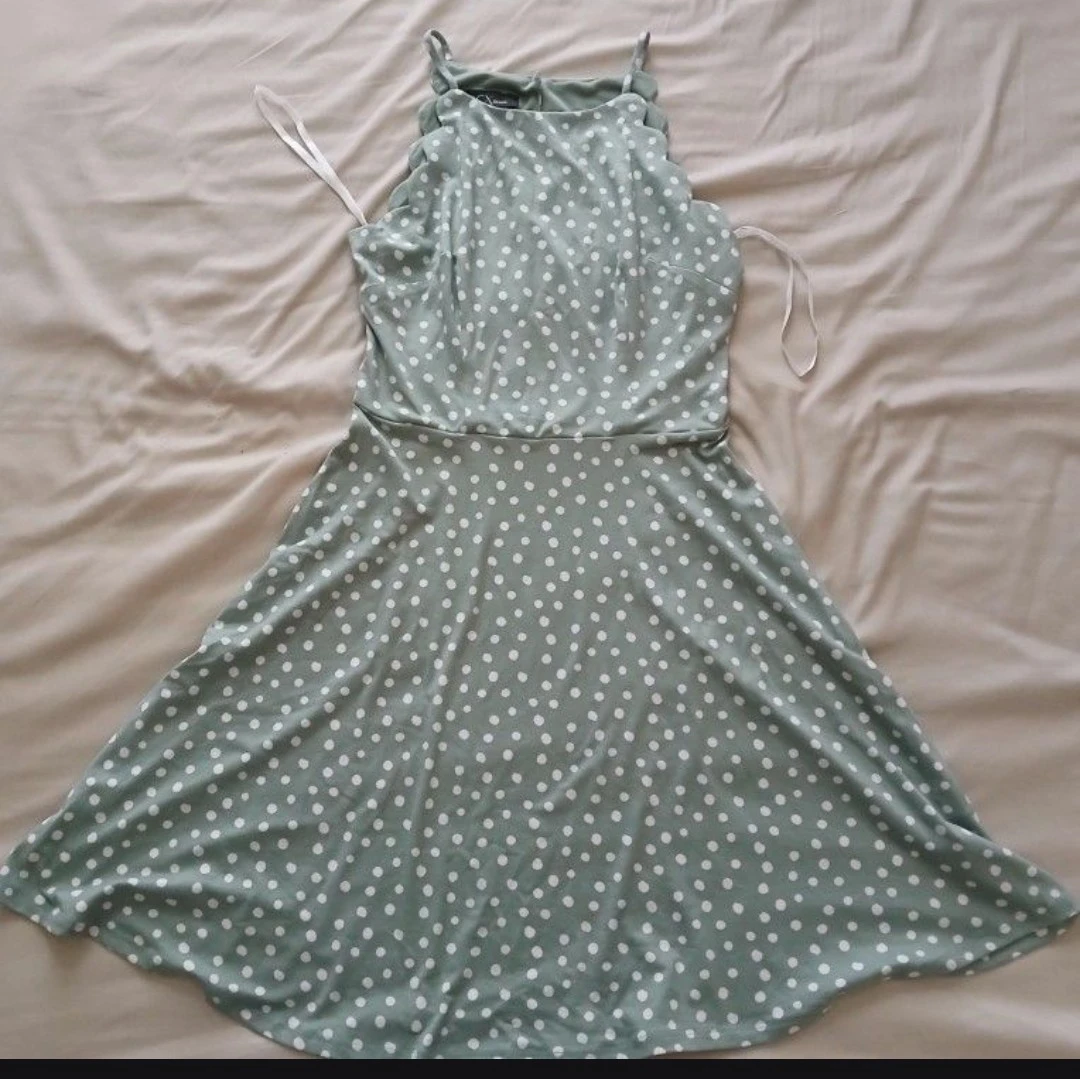 Set of 3 Women's Dresses Size M - photo 4