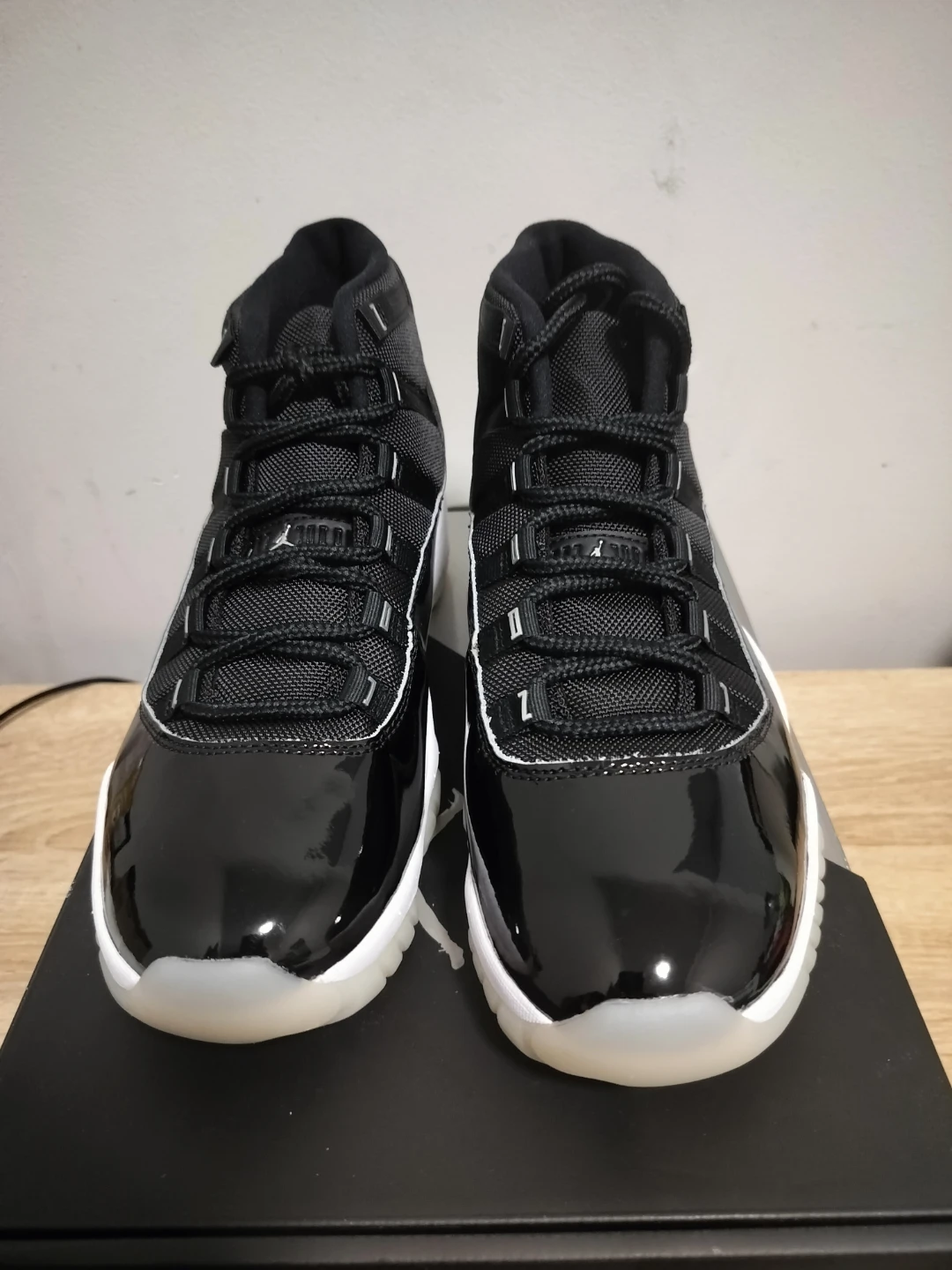 Air Jordan 11 Retro Sneakers Sized 10.5 - photo 3