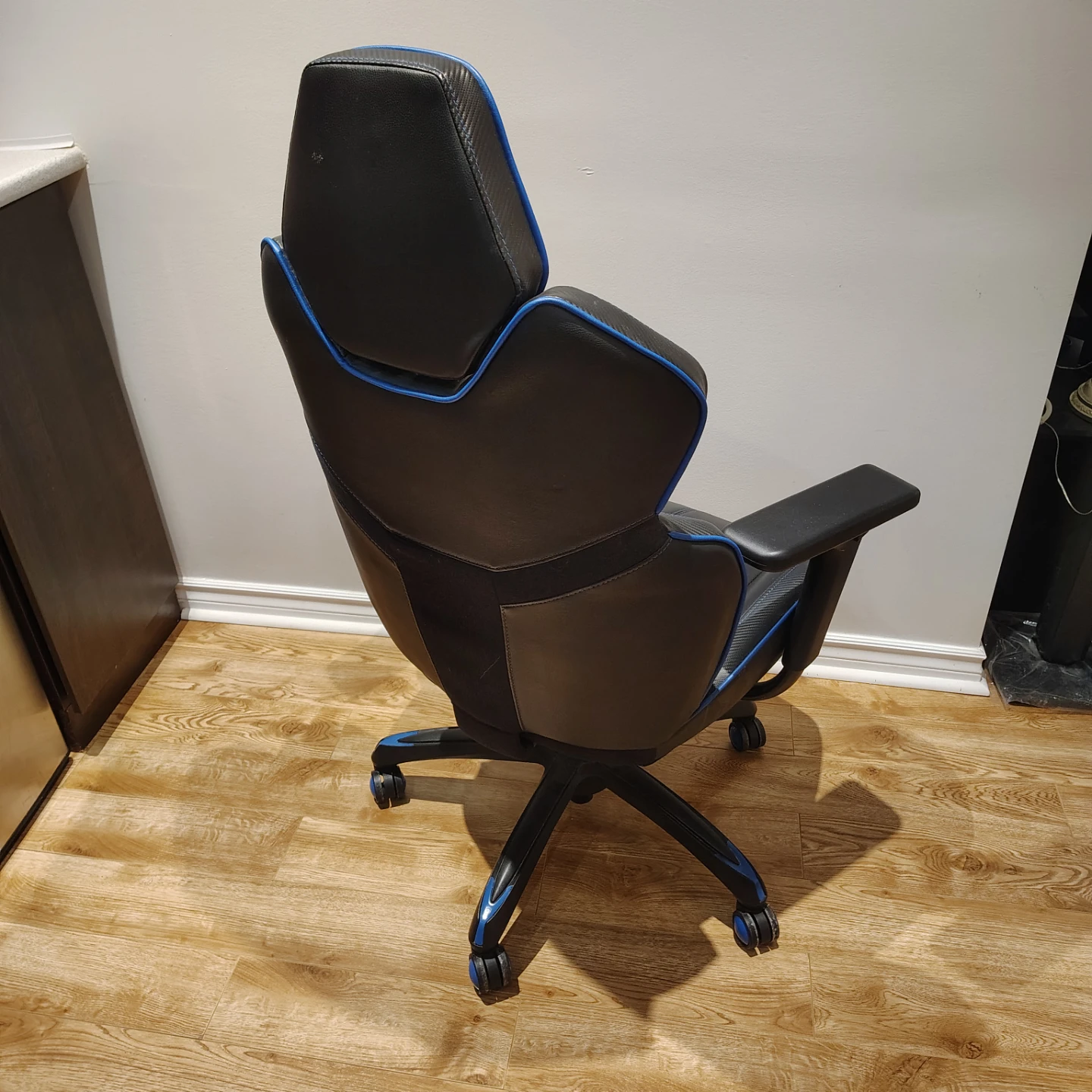 Black and Blue Gaming Chair - photo 3
