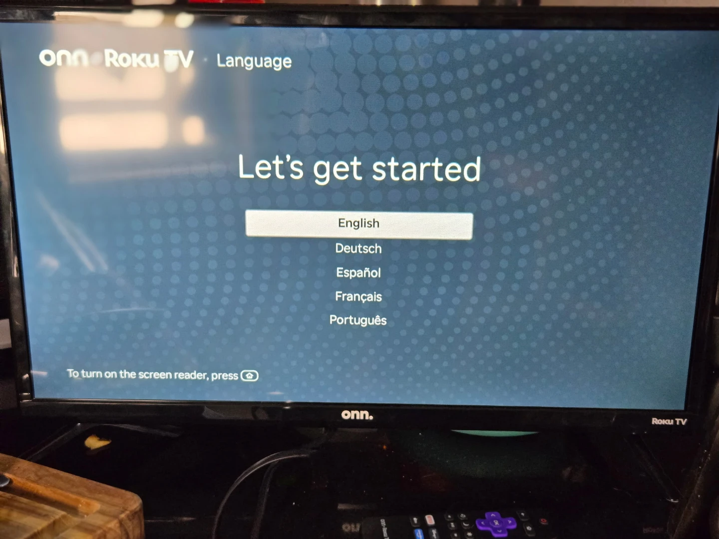 onn. 24 inch 720p Roku Smart TV - photo 3