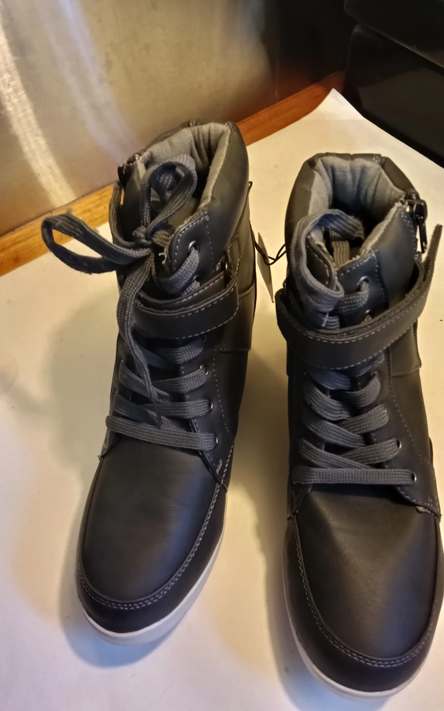 Talon Cache Wedge Sneakers Grey Size 9