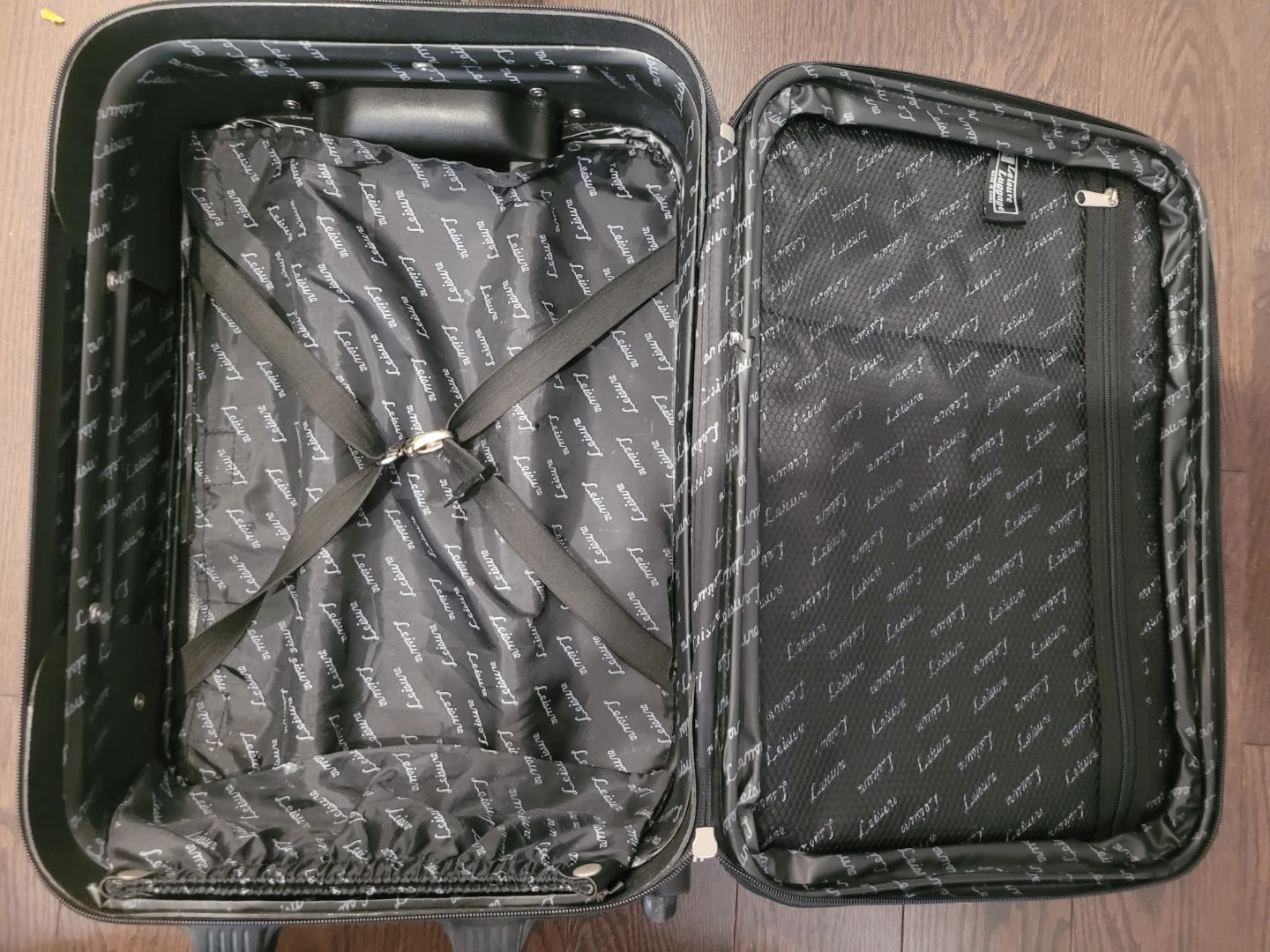 Black Leisure Luggage Rolling Carry-On Suitcase - photo 3