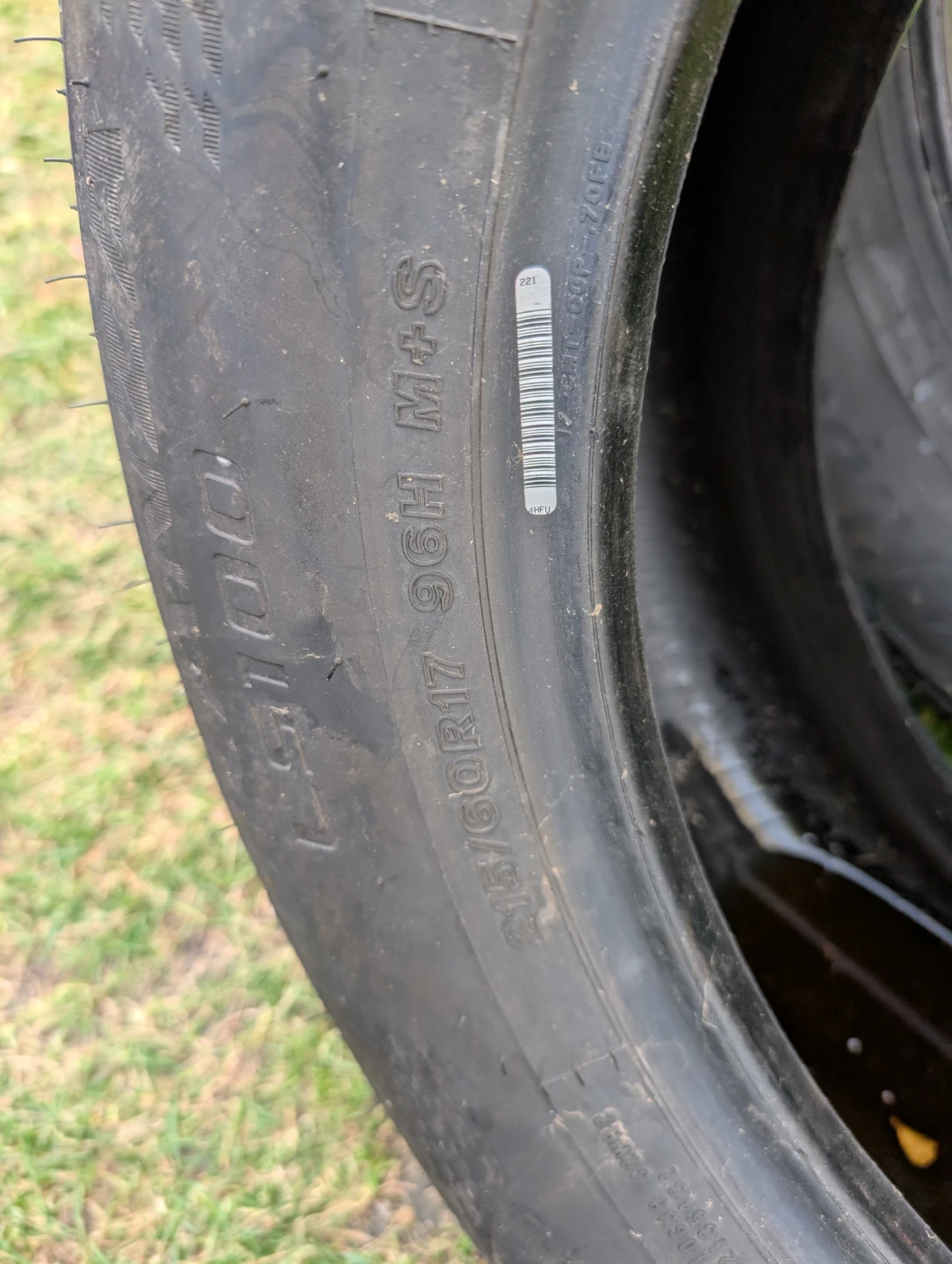 2 Bridgestone tires - photo 2