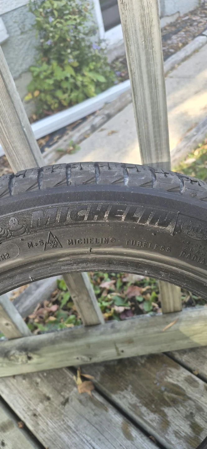 Michelin 185/55R15 Tire 86H - photo 2