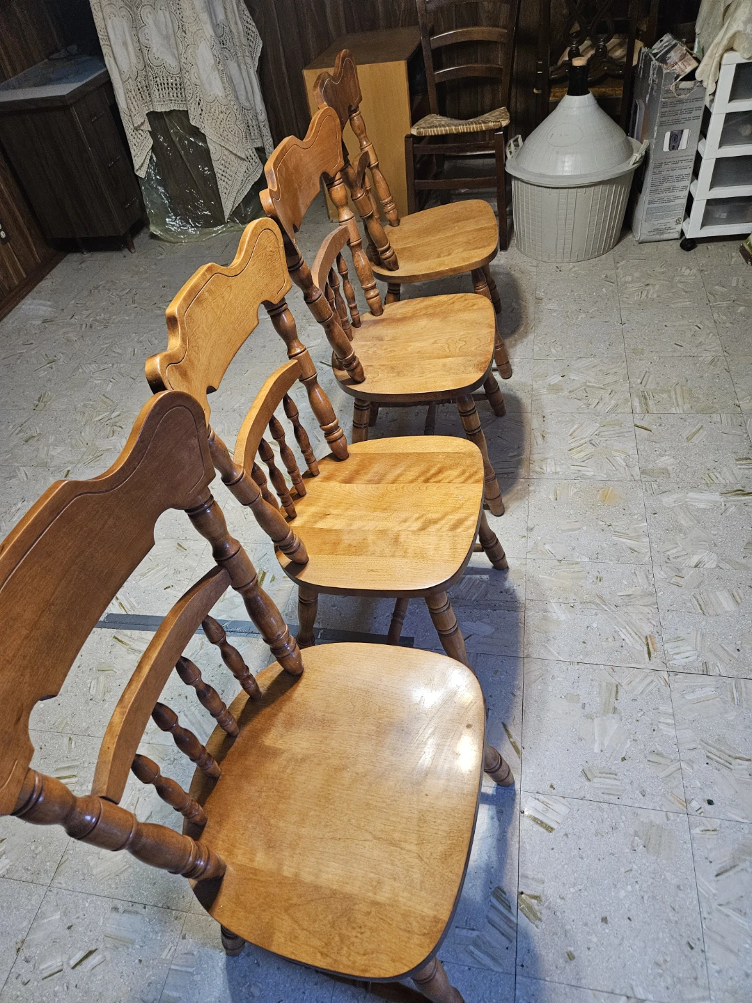 Wooden dining table with four chairs - photo 3