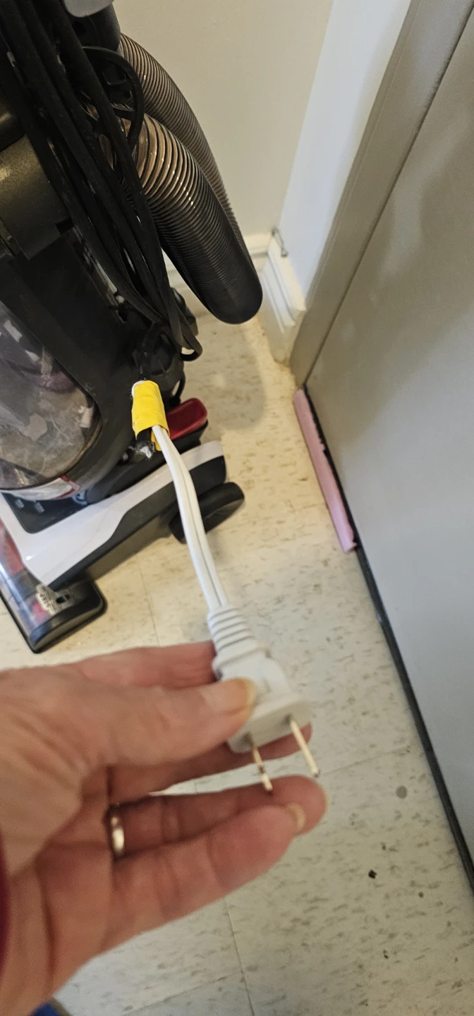 Hoover PowerDrive Swivel XL Upright Vacuum - photo 2