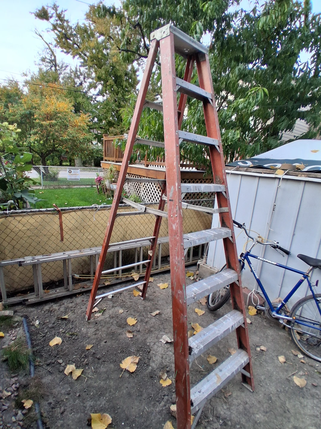 Fiberglass Step Ladder 8 feet - photo 2
