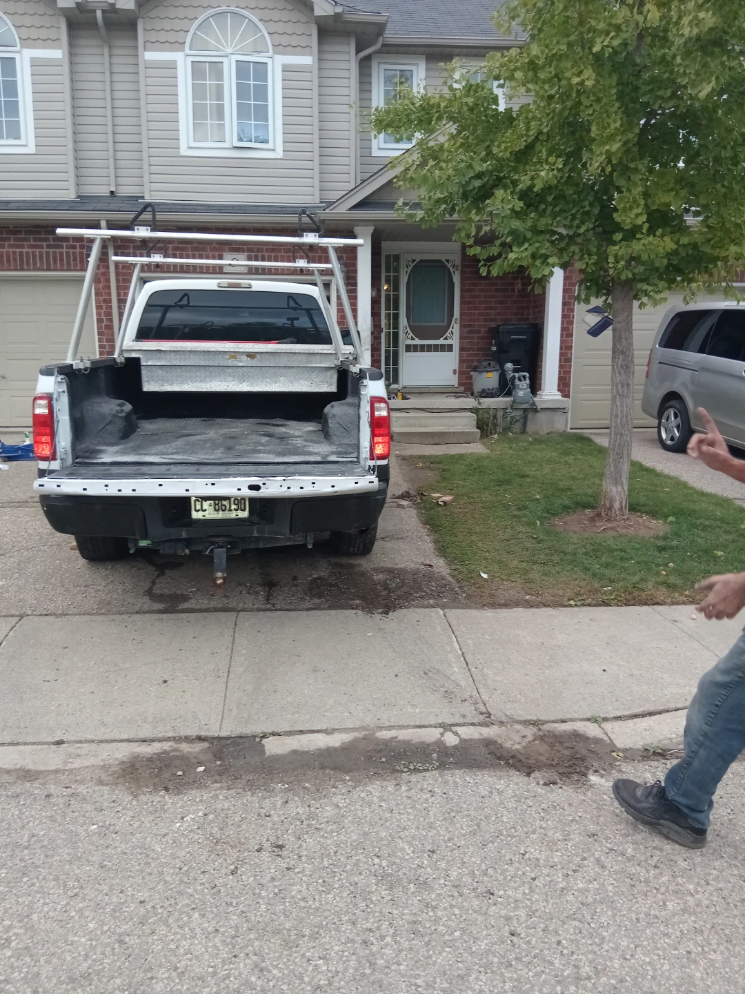 2015 Ford F250 Super Duty XL 6.2L, 8 cylinders - photo 4