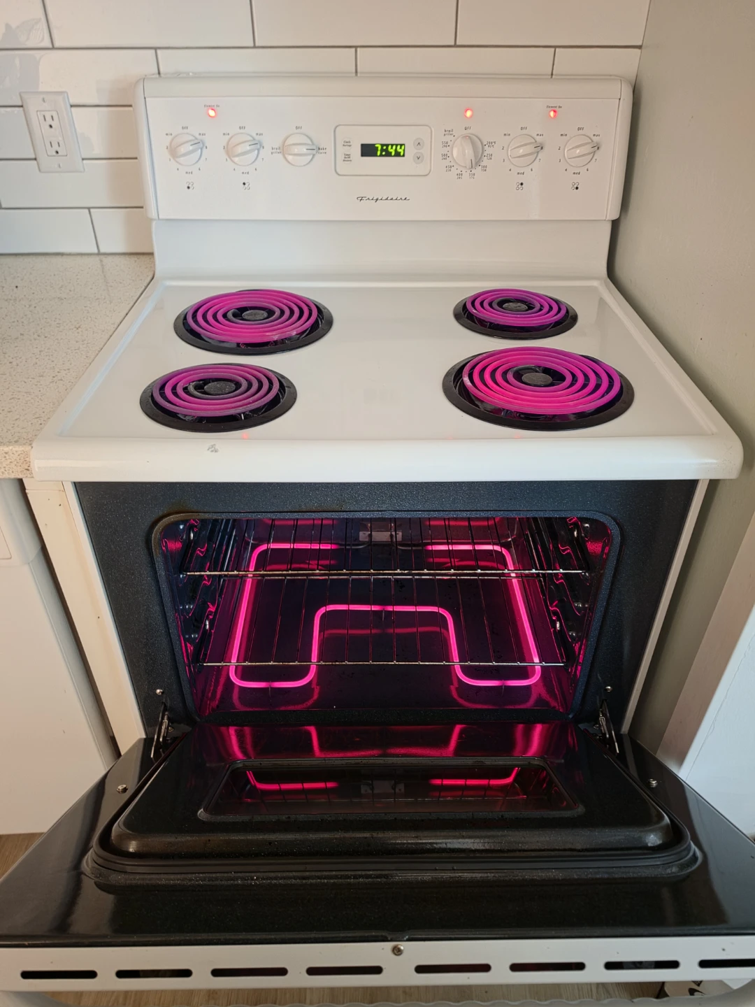 Delivery Available - Frigidaire 30" White Electric Range