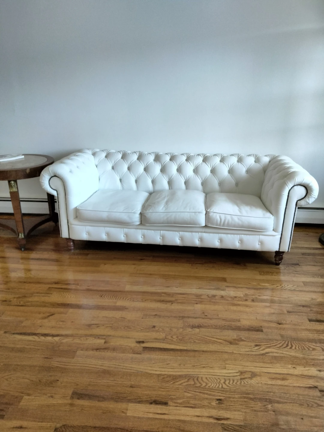 WHITE LEATHER COUCH