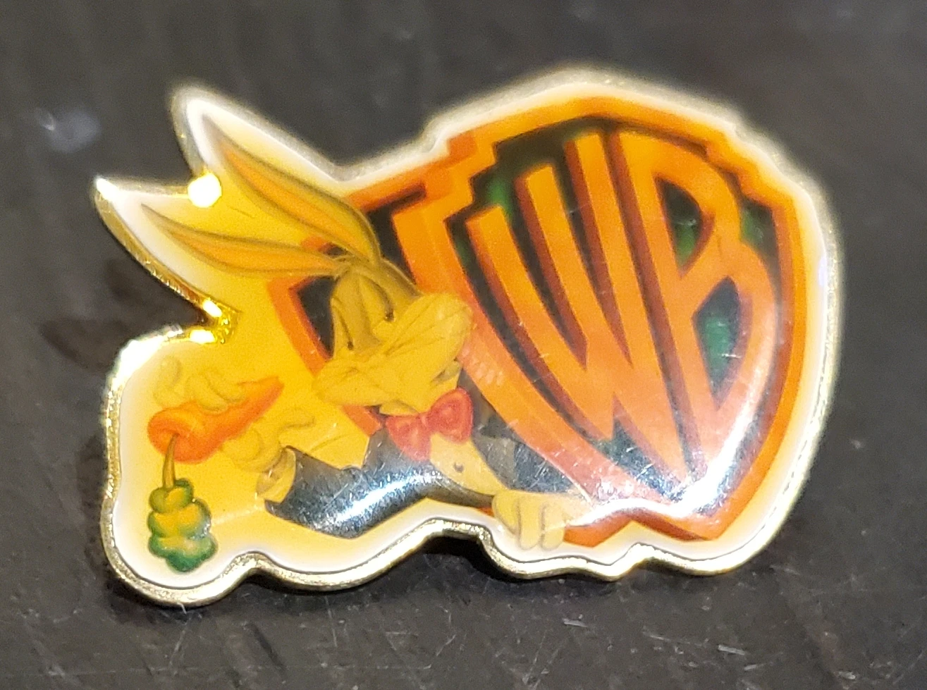 1997 Vintage Warner Bros Bugs Bunny Enamel Pin