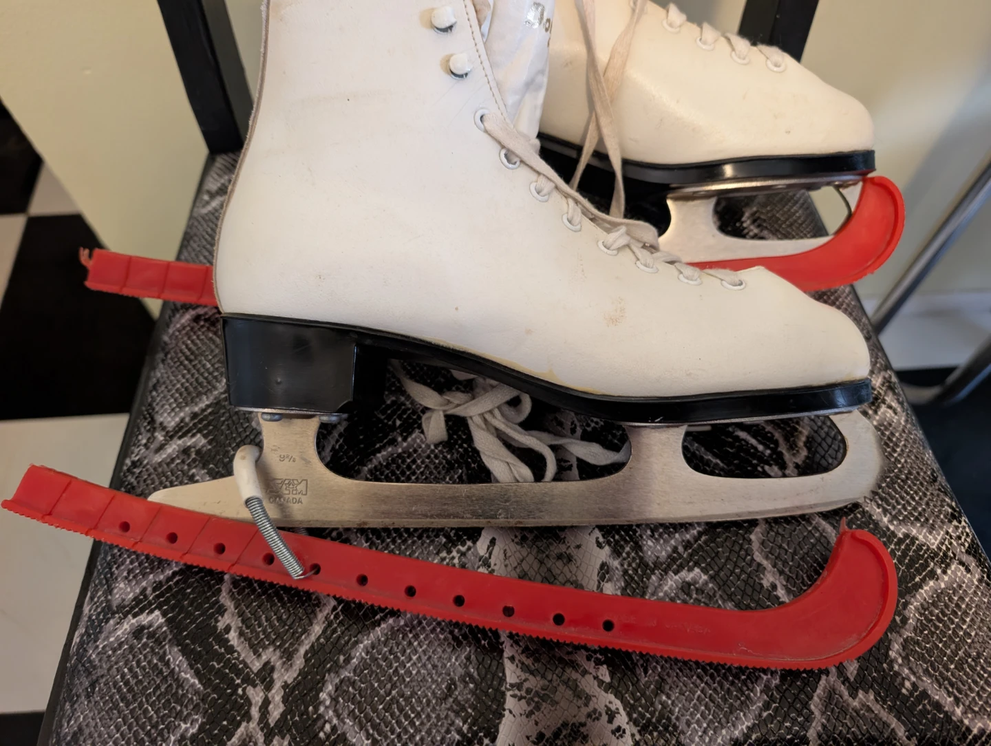 Dominion Canada Leather Ice Skates ⛸️ - photo 4