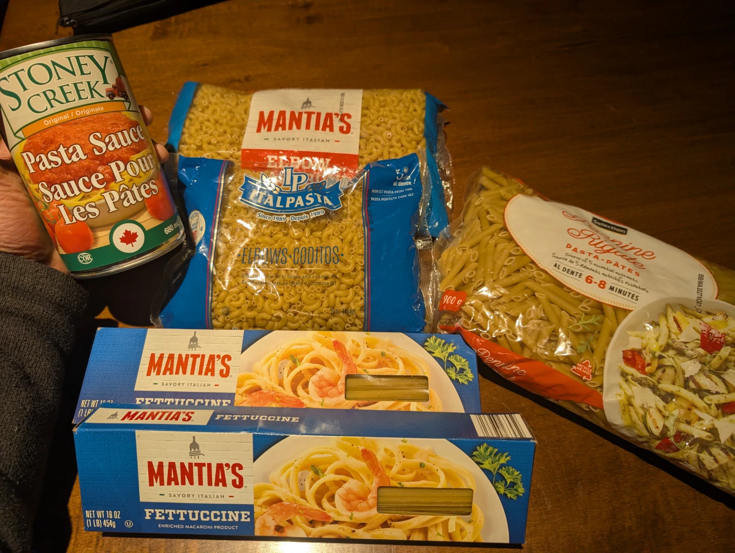 Assorted Pasta and Pasta Sauce Lot