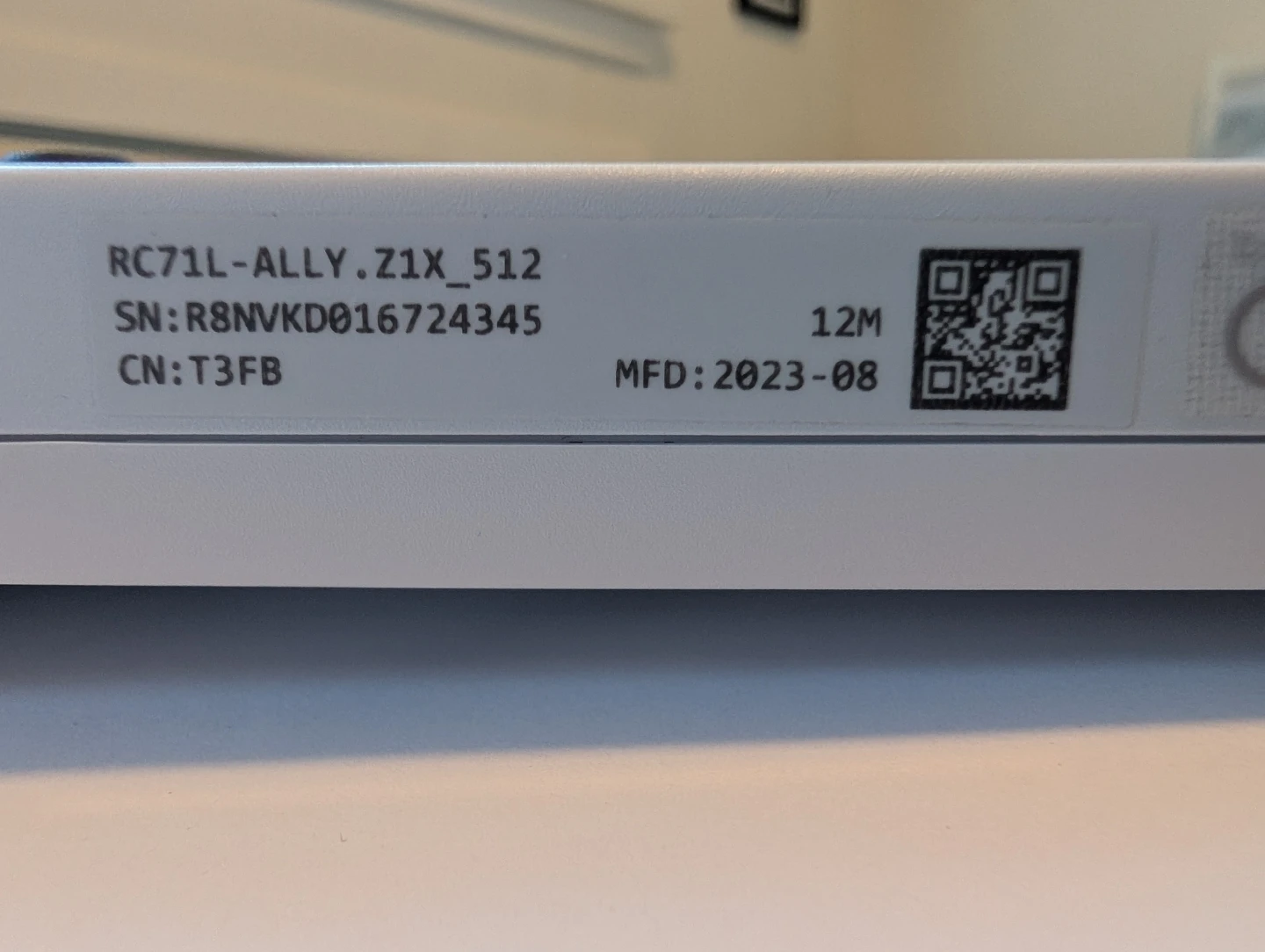 ASUS ROG Ally RC71L (512GB, AMD Ryzen Z1/Z1 Extreme) - photo 2