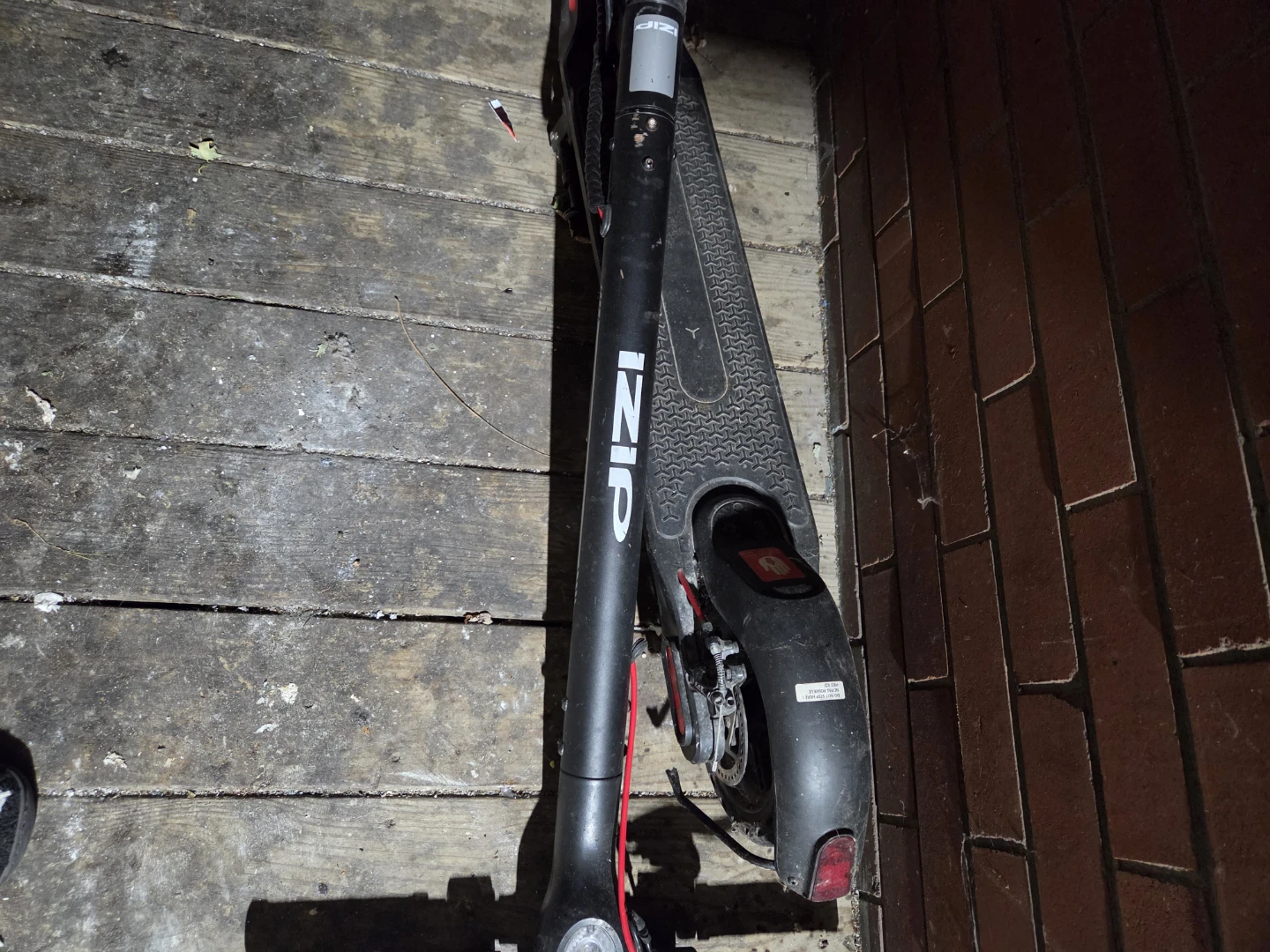 I-zip scooter for sale, it was bought last year. - photo 2