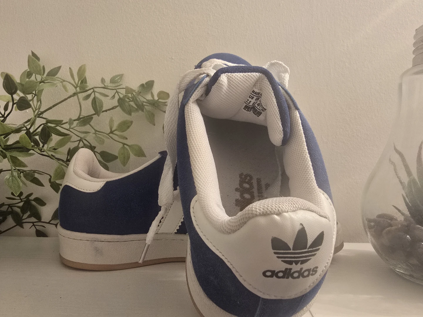 Sneakers. Size 7.5 US - photo 2