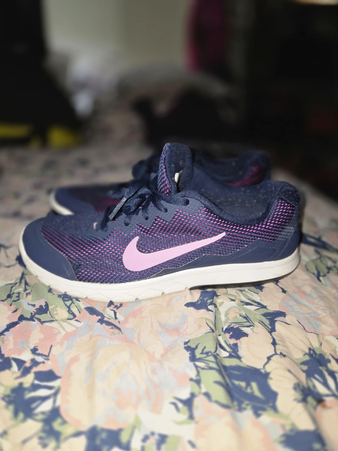 Nike Flex Experience RN 4 in a Women's 8½ - photo 4
