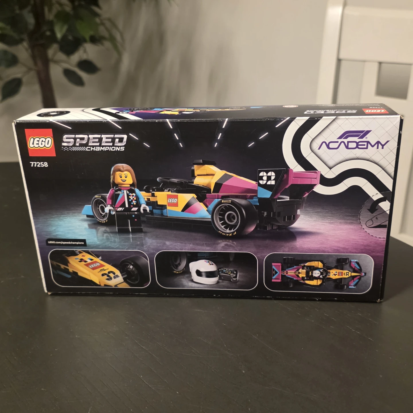 LEGO Speed Champions F1 Academy Race Car 77258 - photo 2