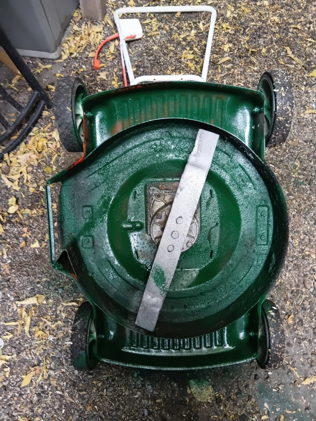 GE Compact 18" Electric Lawnmower - photo 4