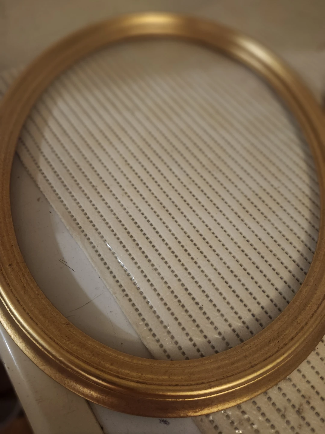 2 Oval Gold Picture Frames 11x14 - photo 3
