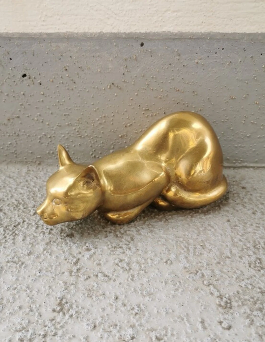 Vintage Brass Crouching Cat Figurine Mid Century Modern - photo 2