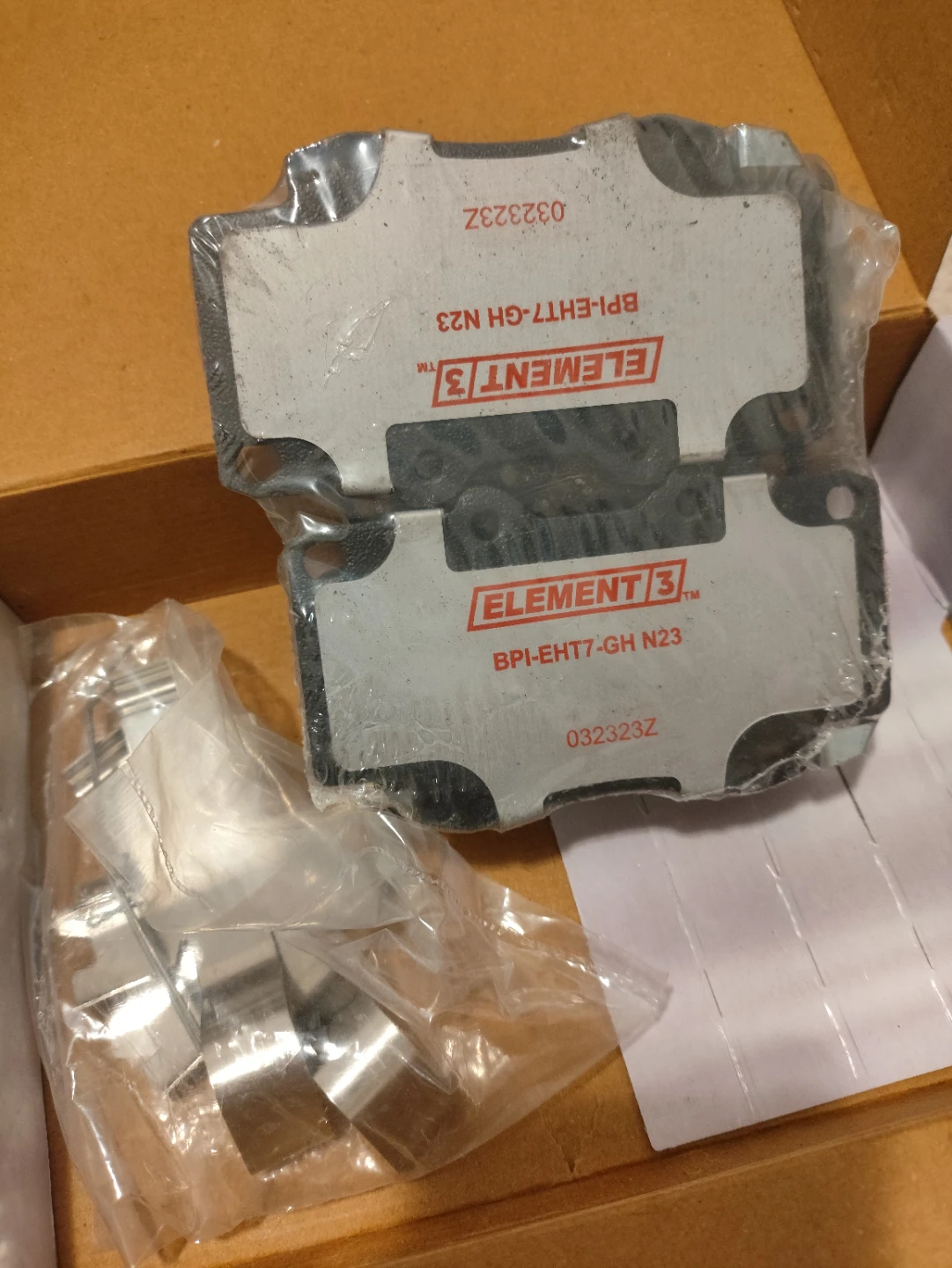 Raybestos Element3 EHT799H Brake Pad Set Toyota Tacoma Hilux - photo 2