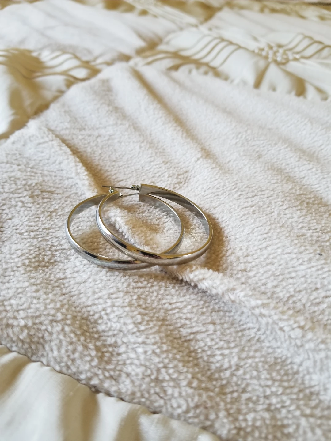 Silver Toned Hoop Earrings - photo 2